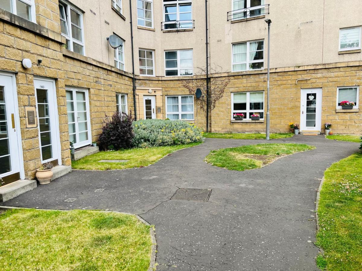 Peaceful 2 Bedroom Flat With Free Parking Edinburgh Luaran gambar